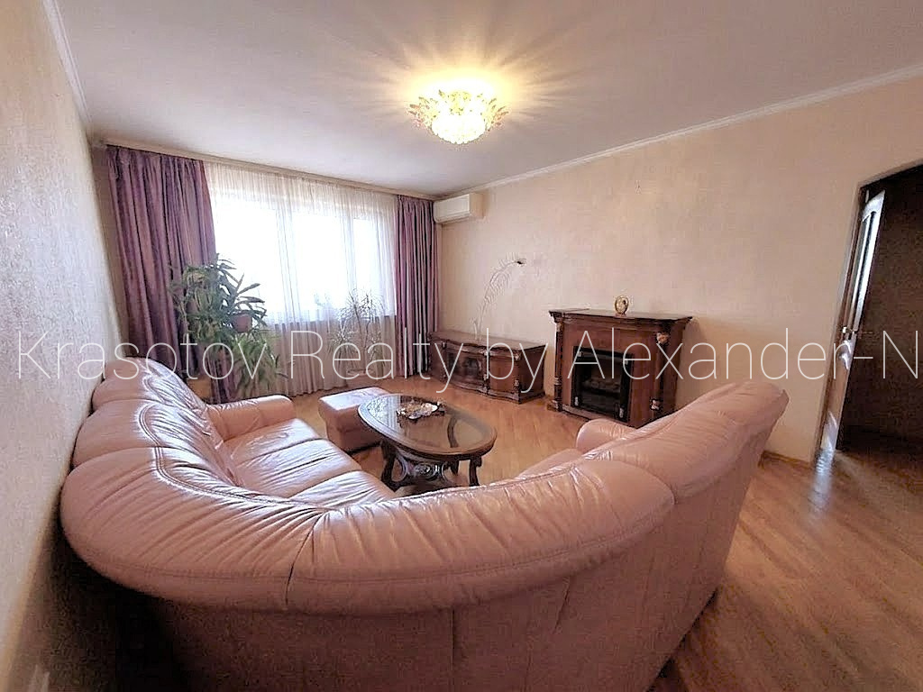 Продажа 3-комнатной квартиры 65 м², Инглези ул., 3/3