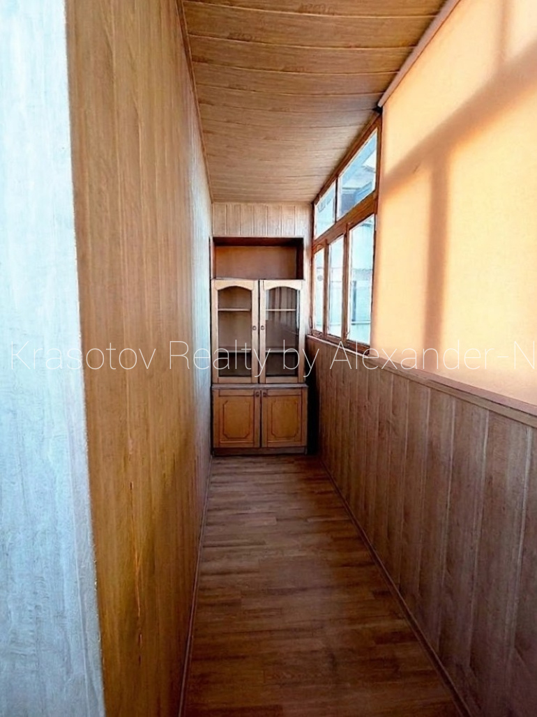 Продажа 3-комнатной квартиры 65 м², Инглези ул., 3/3