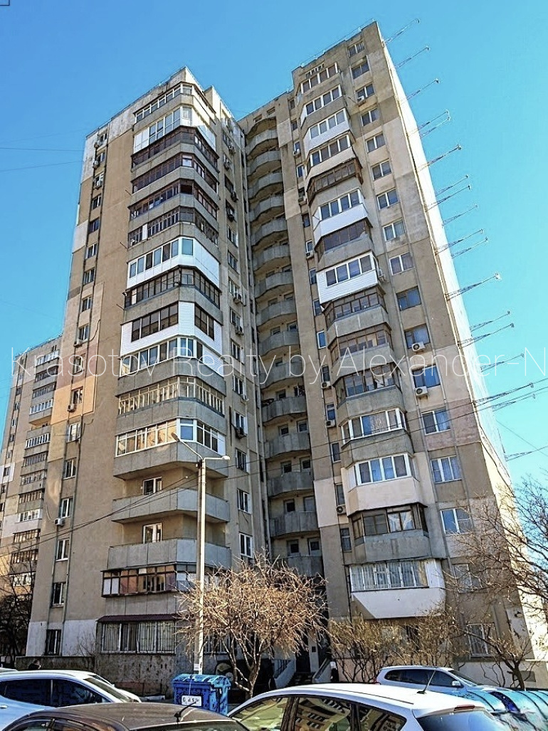 Продажа 3-комнатной квартиры 65 м², Инглези ул., 3/3