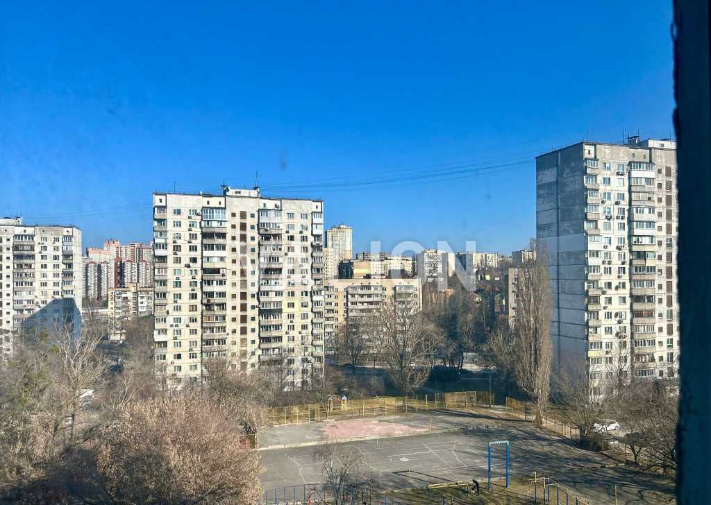 Продажа 3-комнатной квартиры 73.3 м², Голосеевский просп., 11
