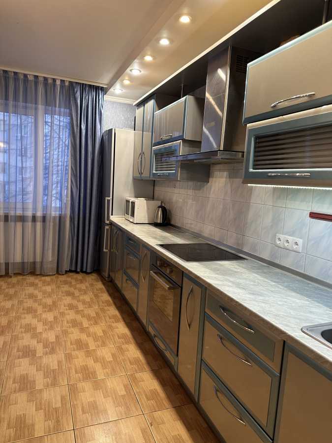 Продажа 3-комнатной квартиры 92 м², Науки просп., 54Б