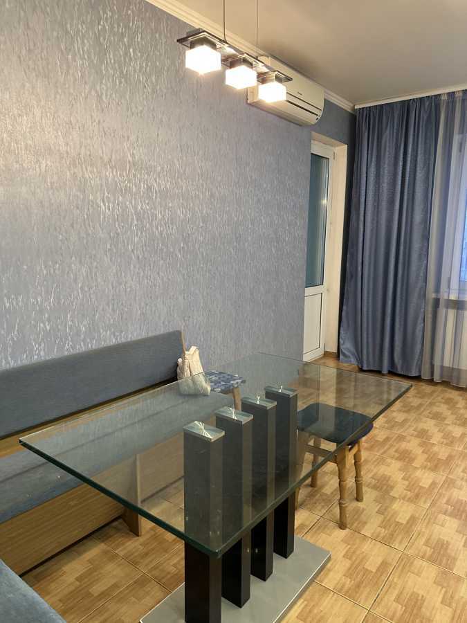 Продажа 3-комнатной квартиры 92 м², Науки просп., 54Б