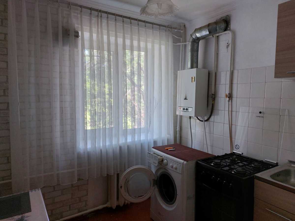 Оренда 3-кімнатної квартири 72 м², Семинарская вул.