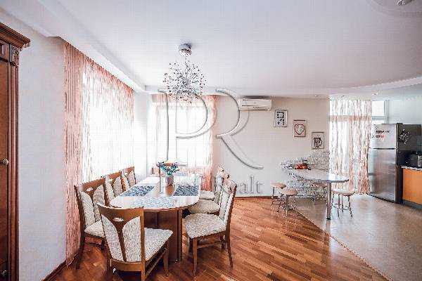 Продажа 3-комнатной квартиры 109 м², Никольско-Слободская ул., 6