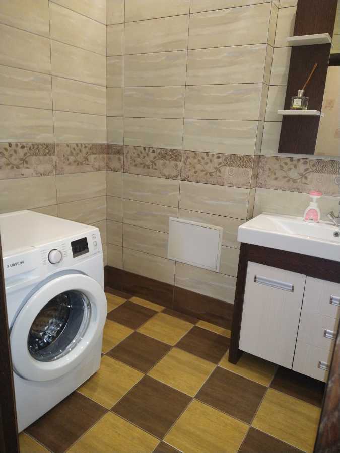 Аренда 3-комнатной квартиры 108.8 м², Кирилловская ул.