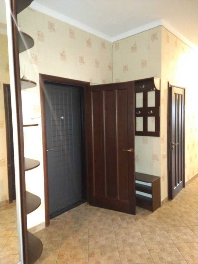 Аренда 3-комнатной квартиры 108.8 м², Кирилловская ул.