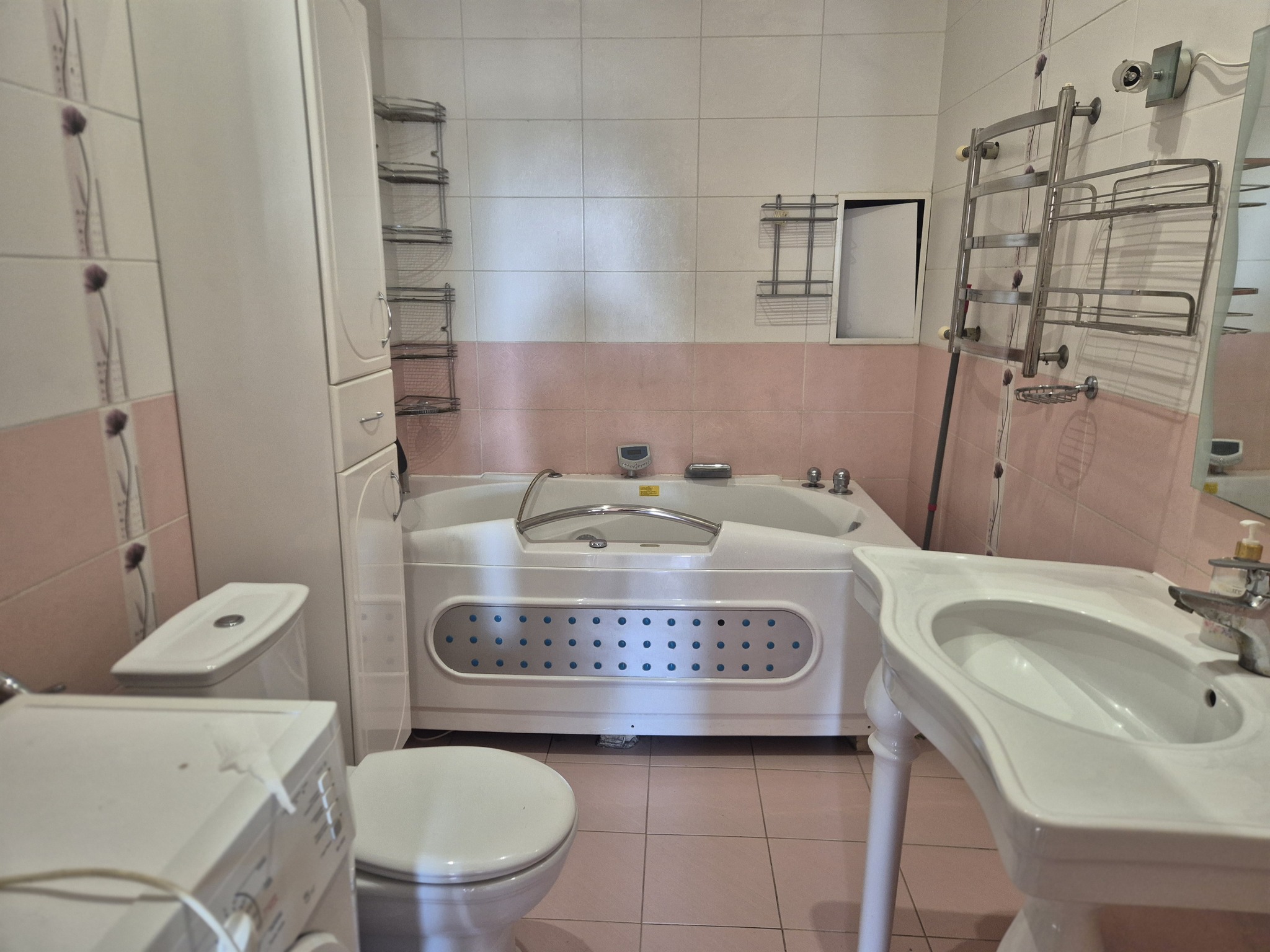 Оренда 2-кімнатної квартири 100 м², Жуковского вул., 10