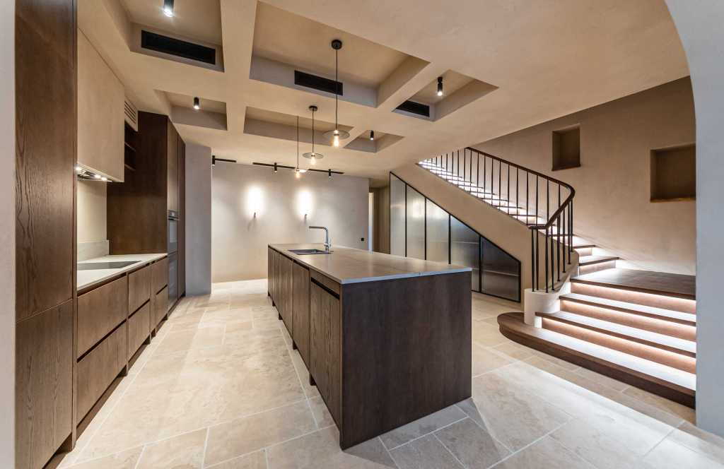 Оренда 5-кімнатної квартири 360 м², Ярославів Вал вул., 16