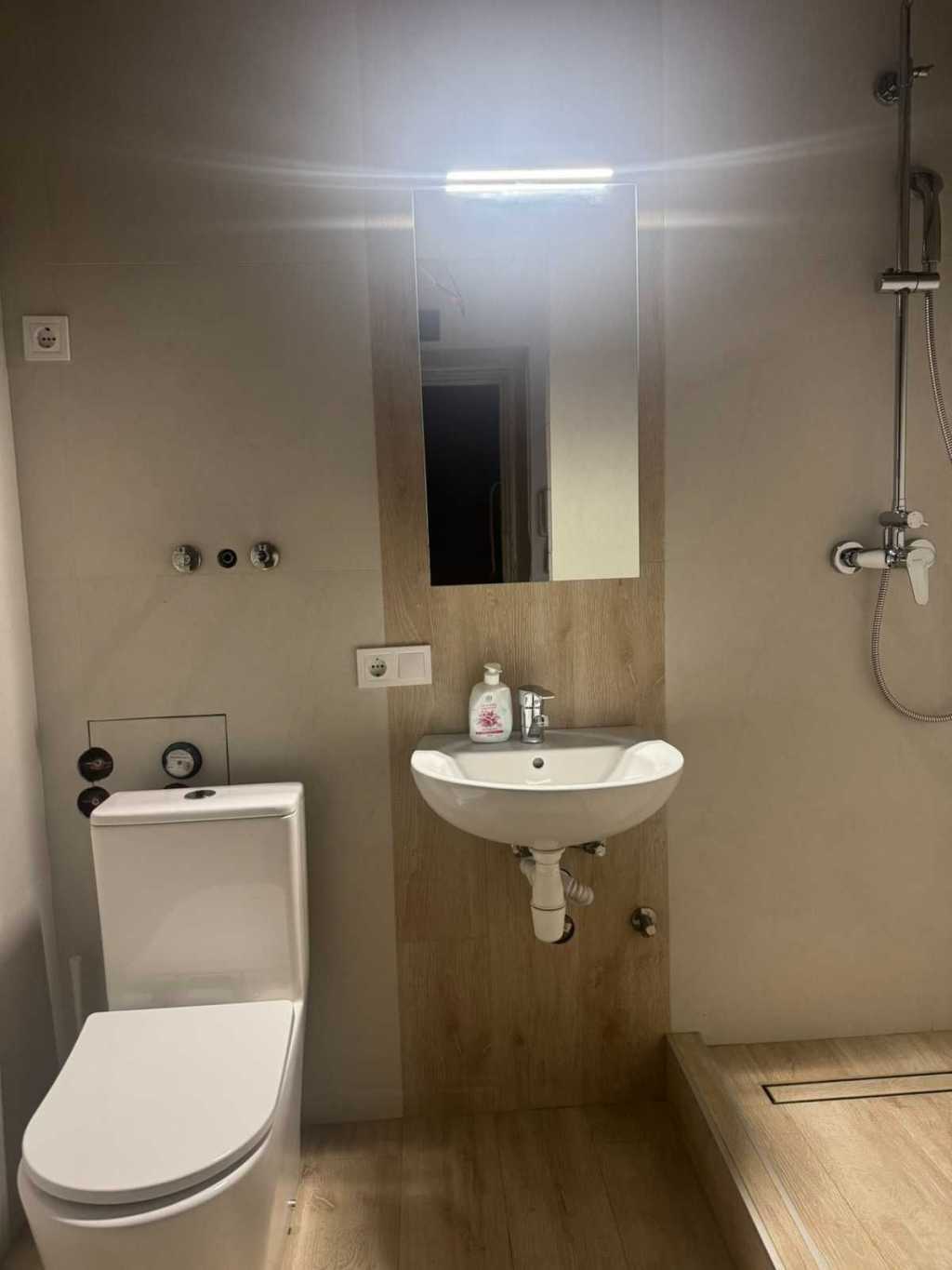 Оренда 2-кімнатної квартири 45 м², Кубанської України вул., 25/21