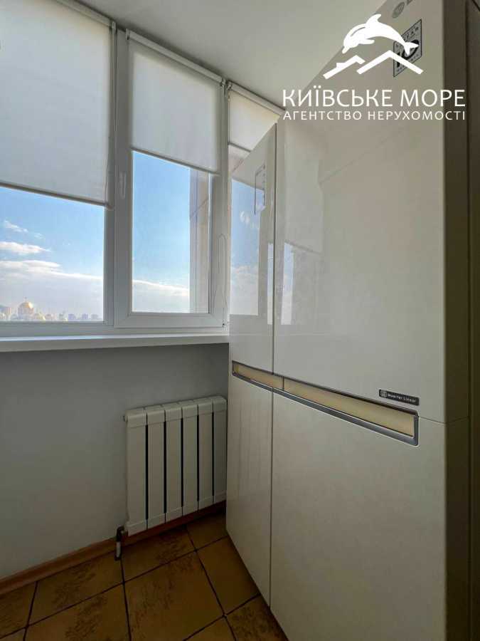 Оренда 4-кімнатної квартири 93 м², Георгія Тороповського вул., 47