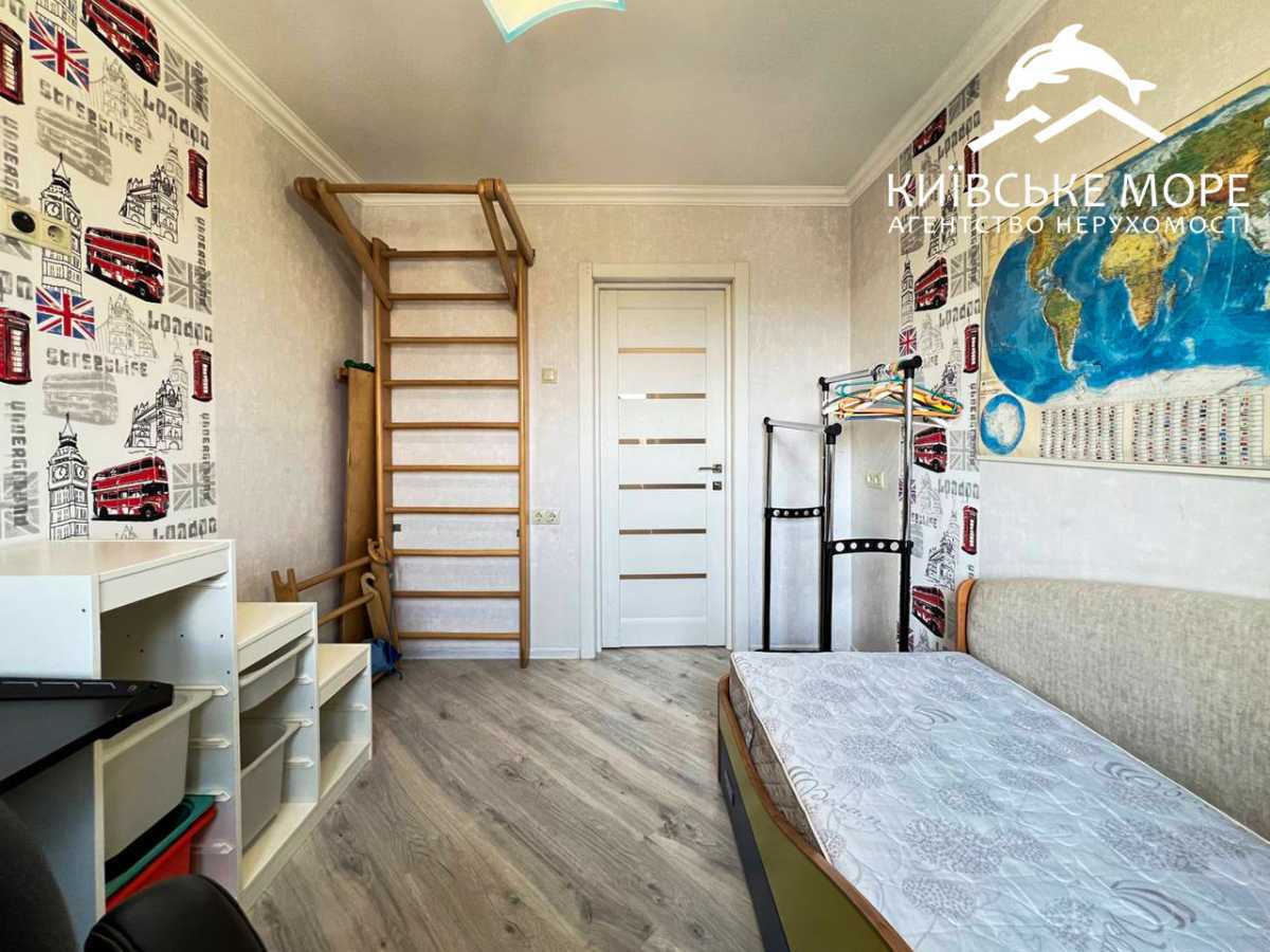 Оренда 4-кімнатної квартири 93 м², Георгія Тороповського вул., 47