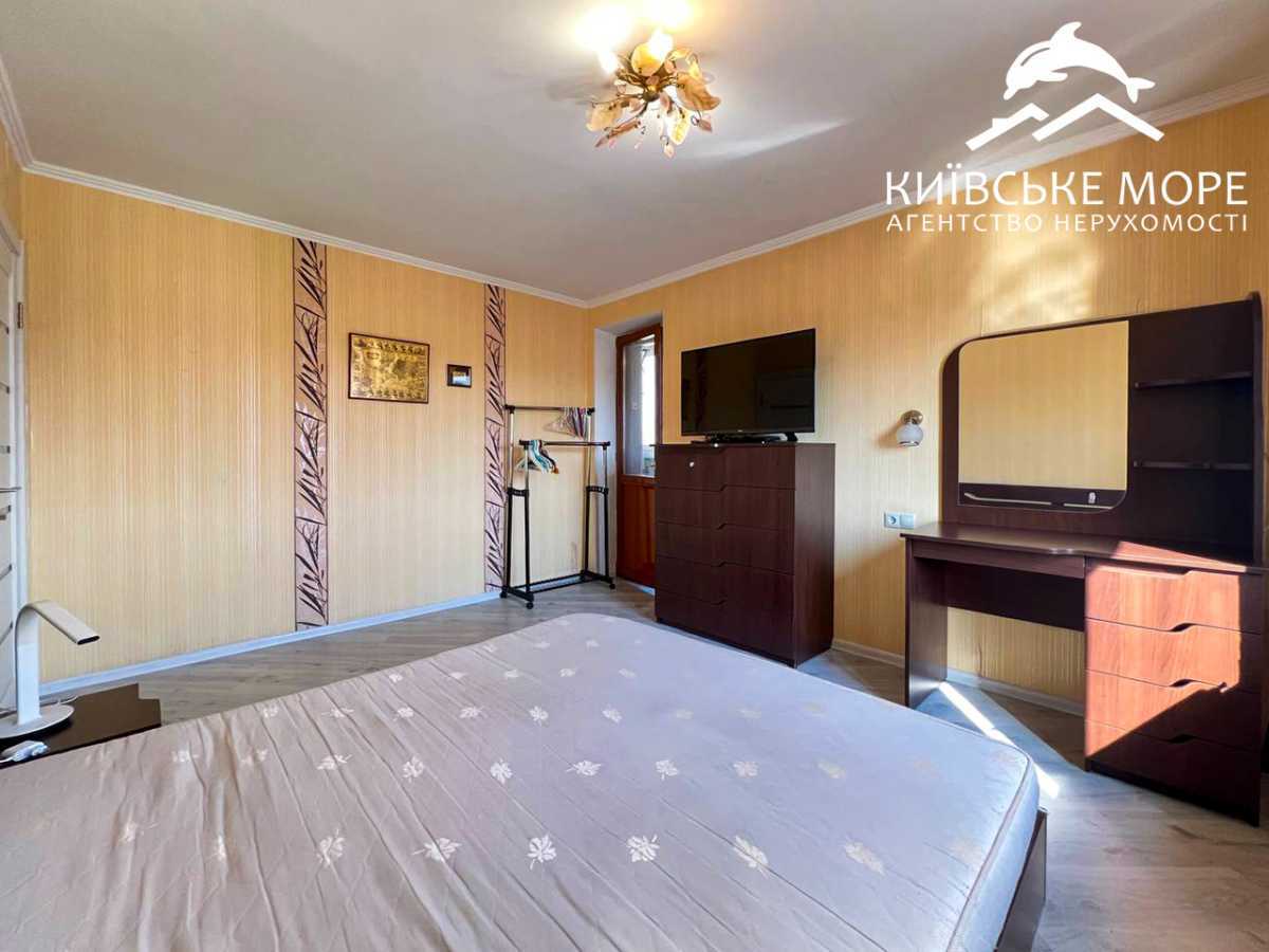 Оренда 4-кімнатної квартири 93 м², Георгія Тороповського вул., 47