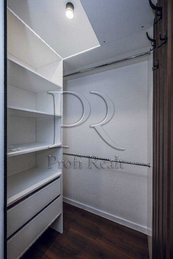 Продажа 1-комнатной квартиры 43 м², Яна Райниса ул., Підмогильного вулиця, 5