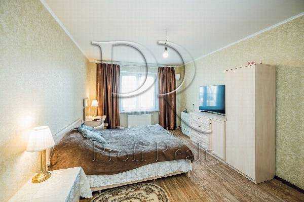 Продажа 3-комнатной квартиры 98 м², Сергея Данченко ул., 1