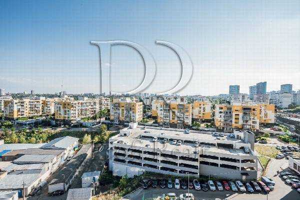 Продажа 3-комнатной квартиры 98 м², Сергея Данченко ул., 1