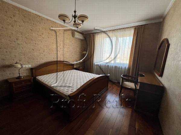 Продажа 3-комнатной квартиры 106 м², Петра Григоренко просп., 28
