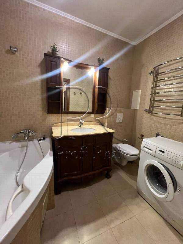 Продажа 3-комнатной квартиры 106 м², Петра Григоренко просп., 28