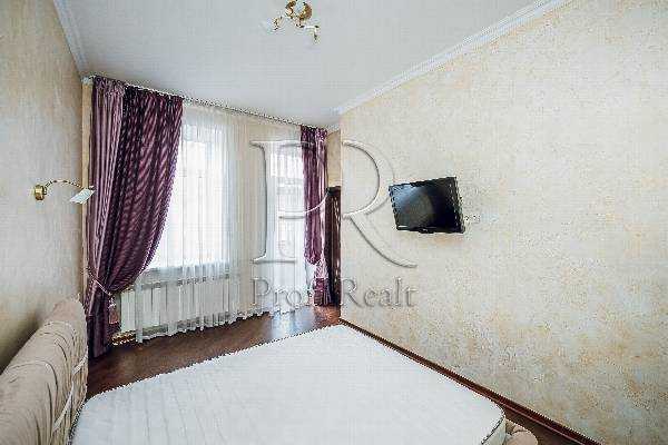 Продаж 2-кімнатної квартири 55 м², Симона Петлюри вул., 8