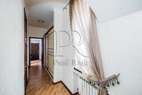 Продаж 2-кімнатної квартири 55 м², Симона Петлюри вул., 8