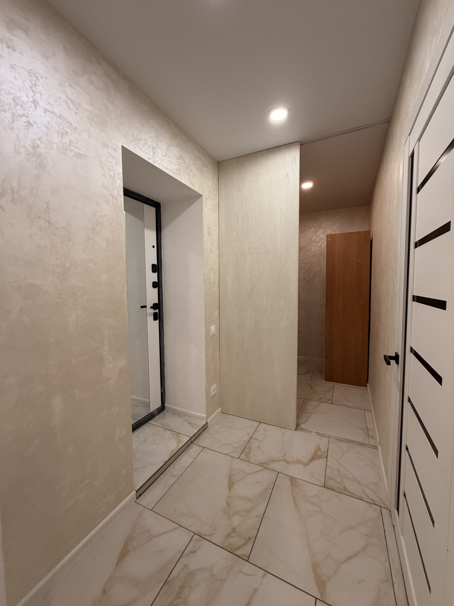 Продажа 3-комнатной квартиры 64 м², Артиллерийская ул., 10