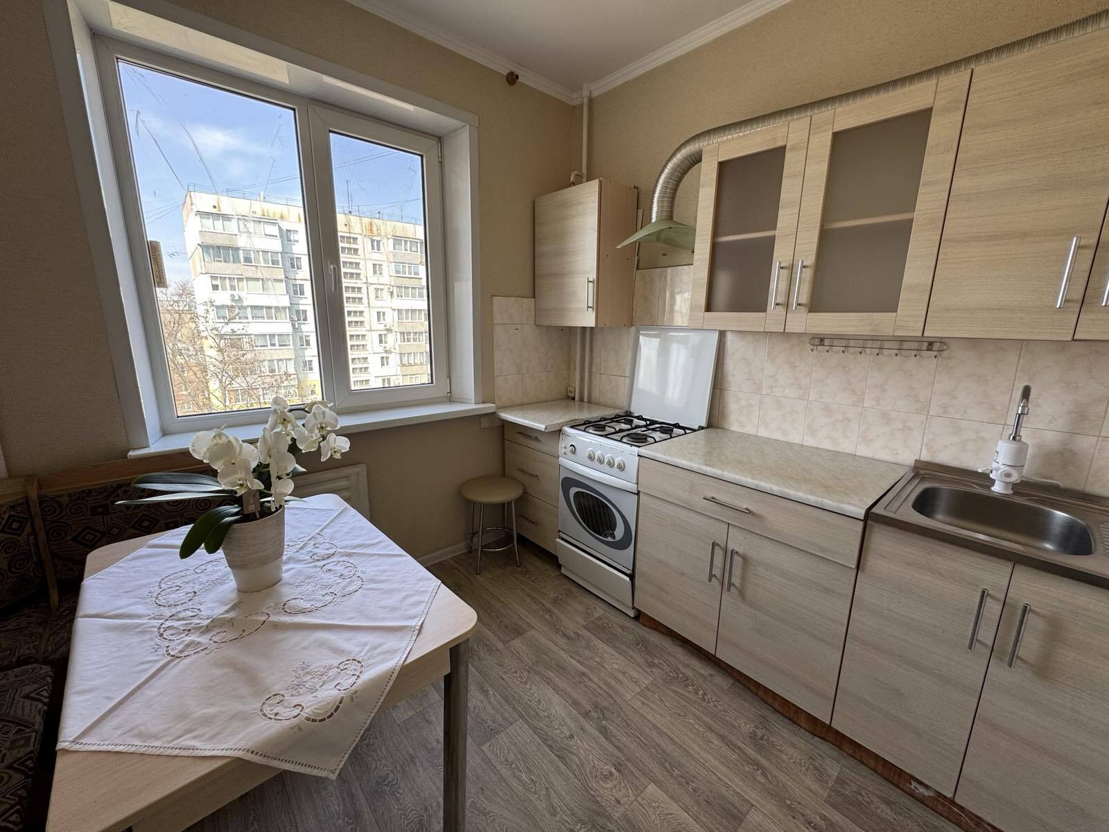 Продаж 3-кімнатної квартири 63 м², Мурманська вул.