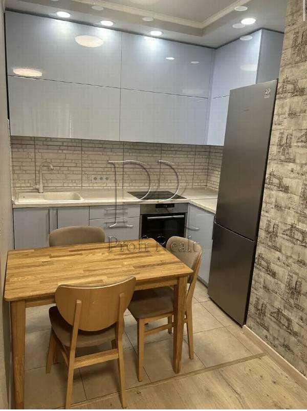 Продажа 1-комнатной квартиры 45 м², Правды просп., 43А