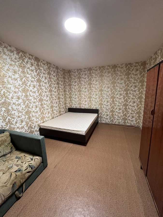 Аренда 1-комнатной квартиры 40 м², Ревуцкого ул., 11В