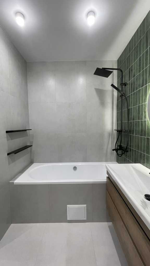 Продаж 1-кімнатної квартири 50.4 м², Озерна вул.