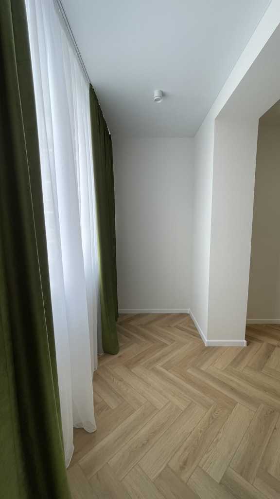 Продаж 1-кімнатної квартири 50.4 м², Озерна вул.