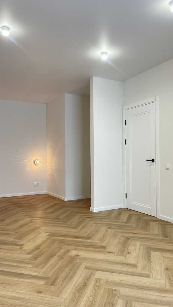 Продаж 1-кімнатної квартири 50.4 м², Озерна вул.