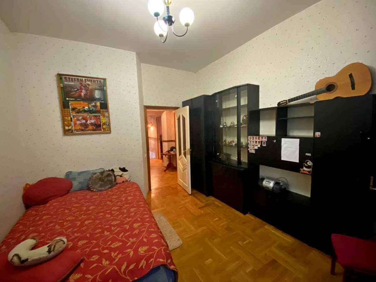Продажа 3-комнатной квартиры 81 м², Очаковская ул., 8