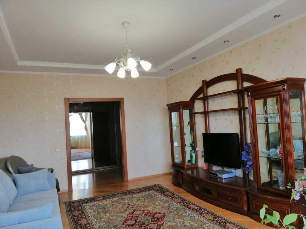 Оренда 3-кімнатної квартири 107 м², Петра Григоренка просп., 28