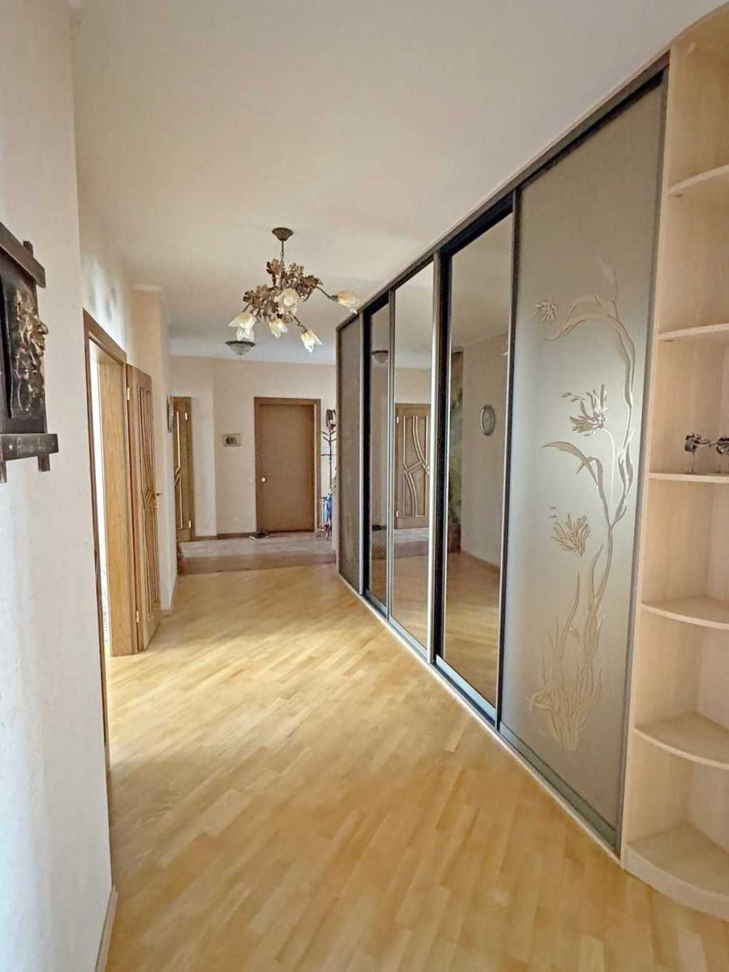 Оренда 3-кімнатної квартири 107 м², Петра Григоренка просп., 28