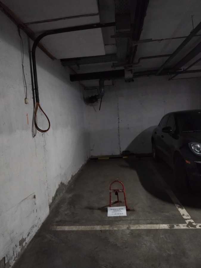 Продажа машиноместа 24.5 м², Александра Мишуги ул., 8