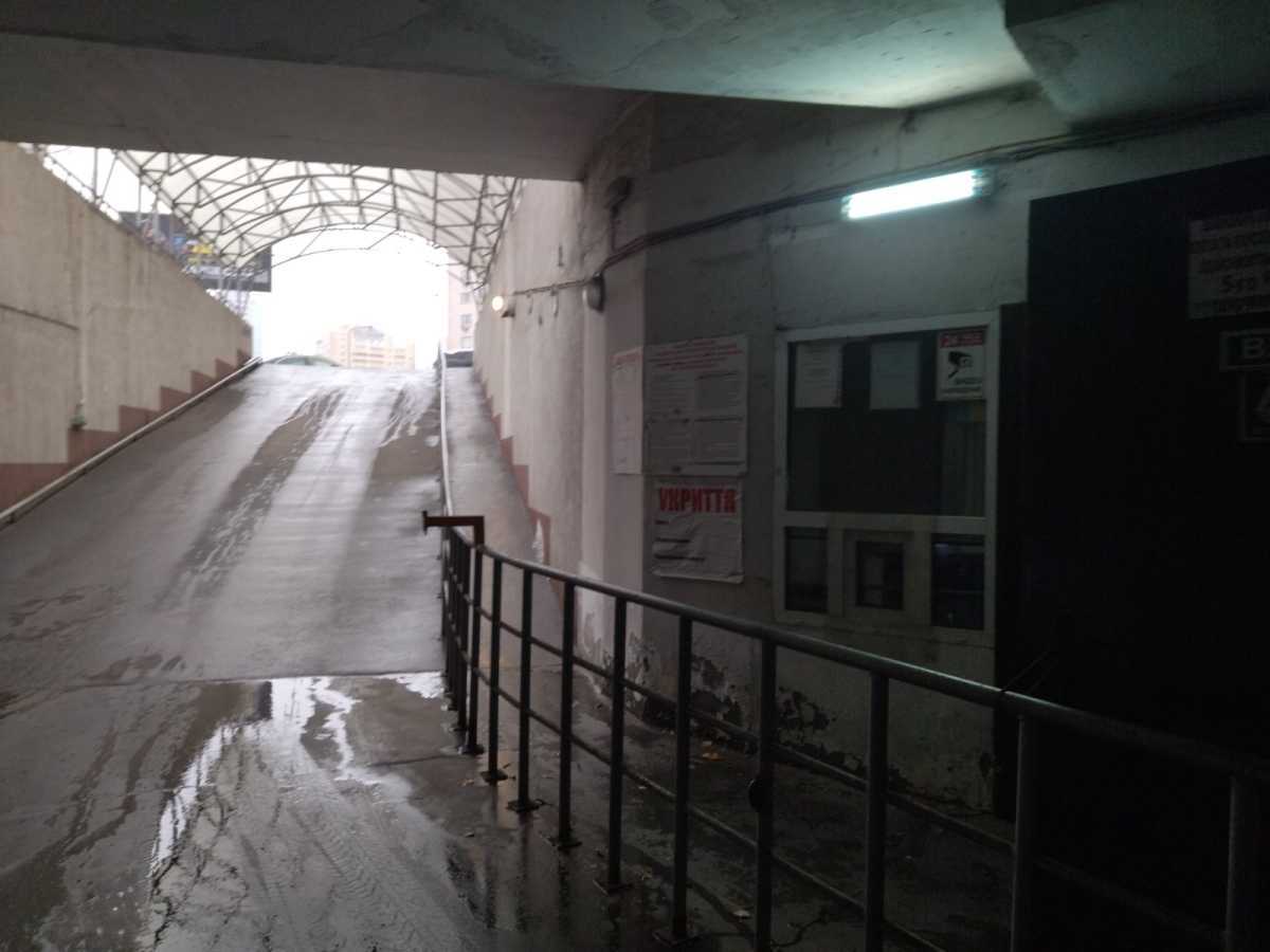 Оренда парковки 24.5 м², Олександра Мішуги вул., 8