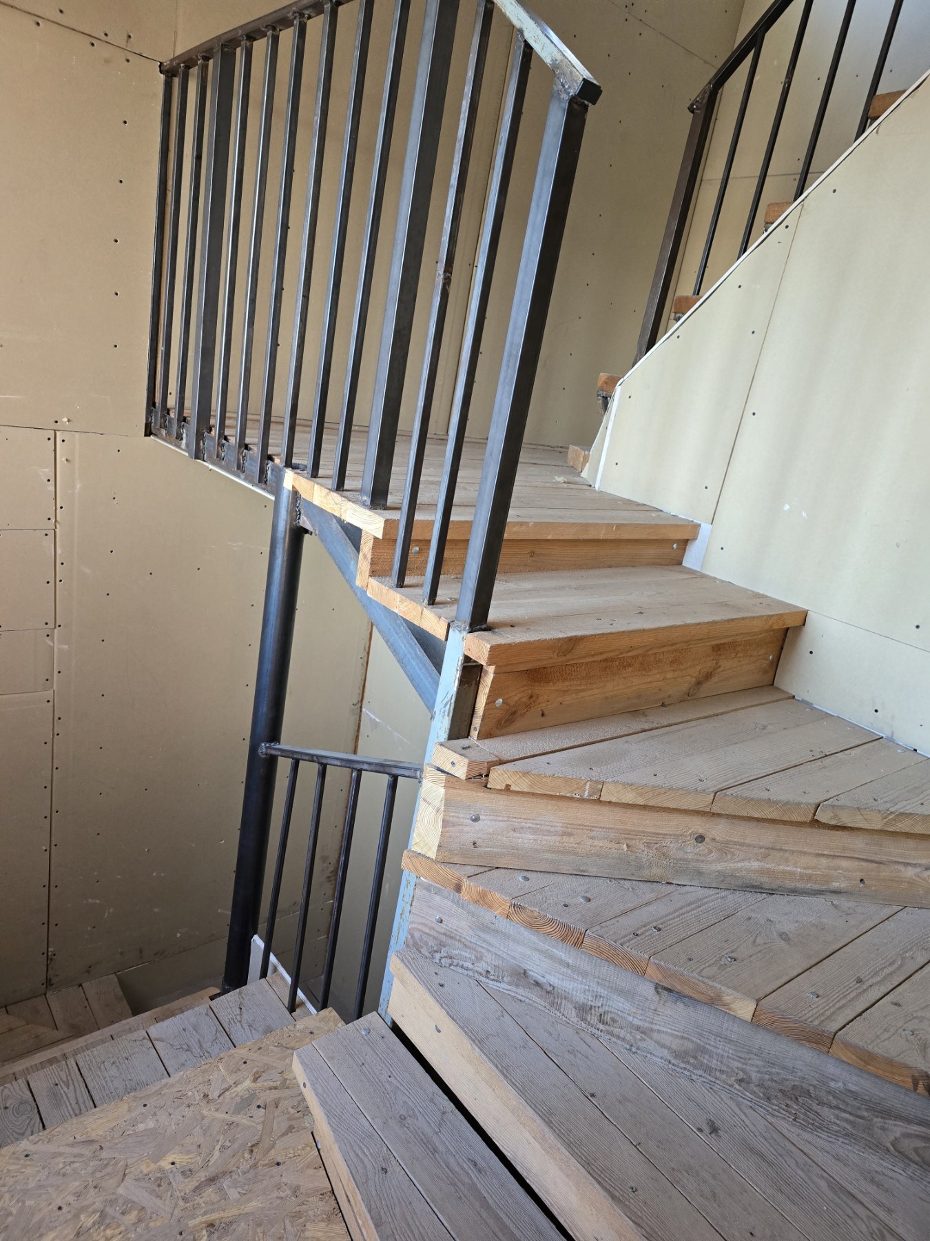 Продаж будинку 200 м²