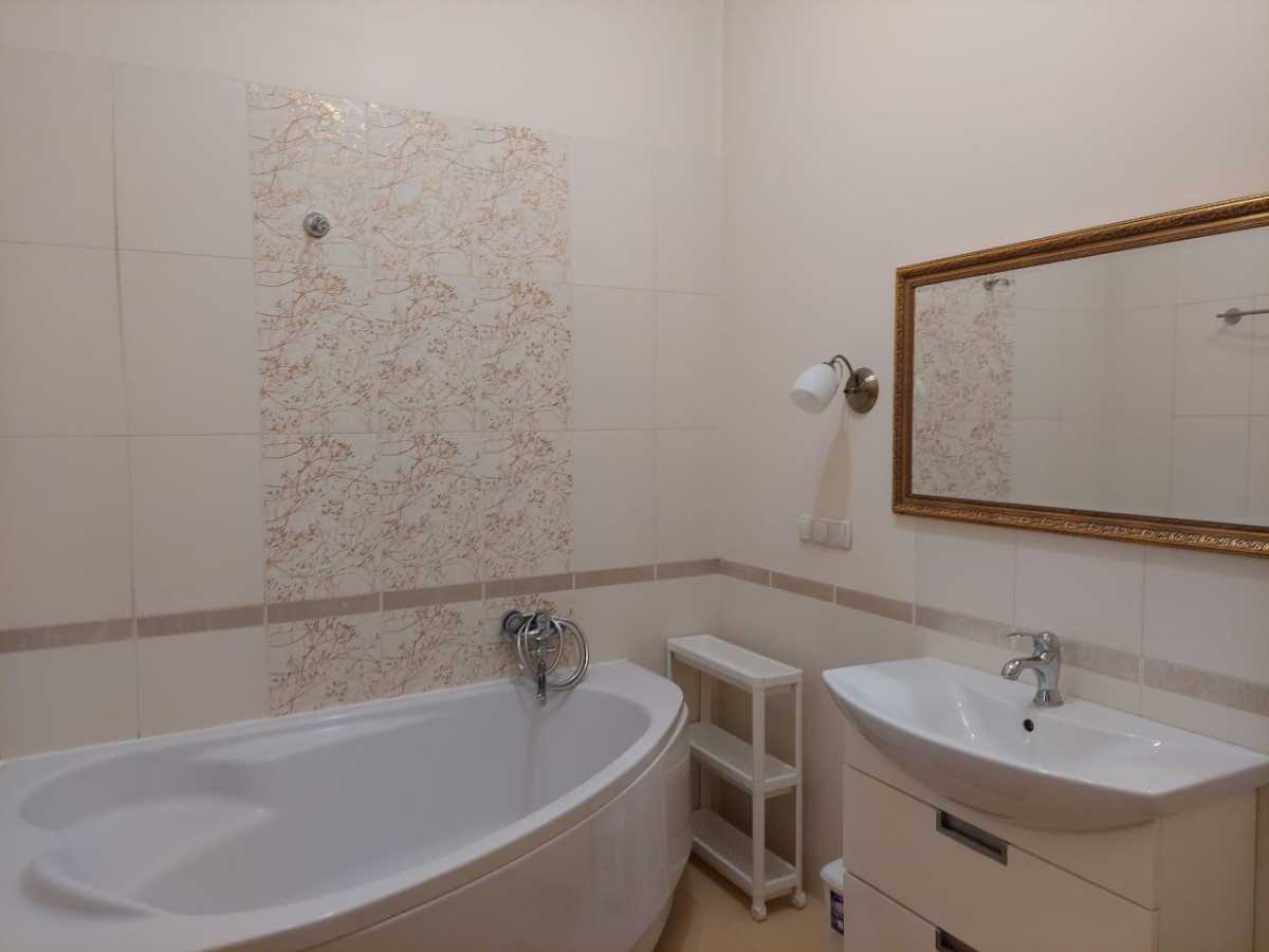 Аренда 1-комнатной квартиры 60 м², Генерала Шаповала ул., 2