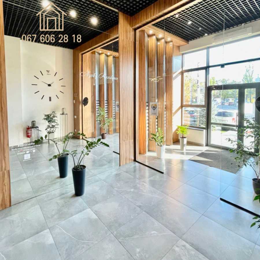 Продажа 2-комнатной квартиры 70 м², Сырецко-Садовая ул., 1