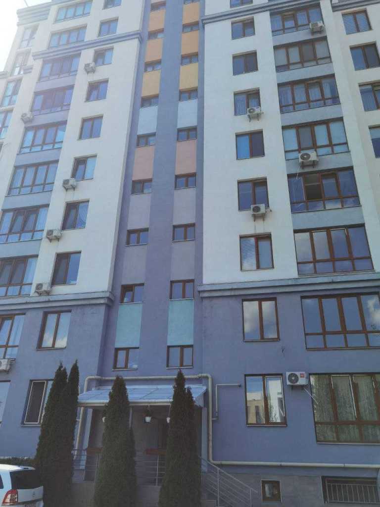 Продаж 5-кімнатної квартири 102 м², Миру вул., 9