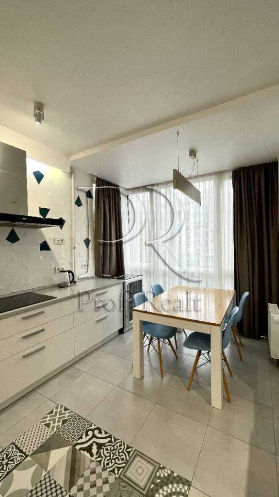 Продажа 3-комнатной квартиры 90 м², Метрологическая ул., 109