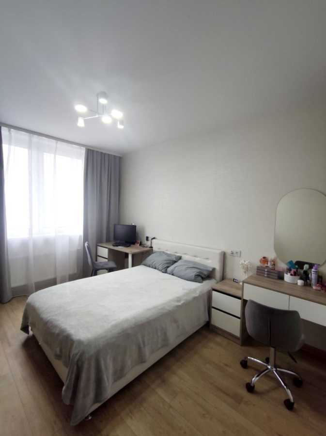 Продажа 3-комнатной квартиры 79 м², Балтийский пер., 3А