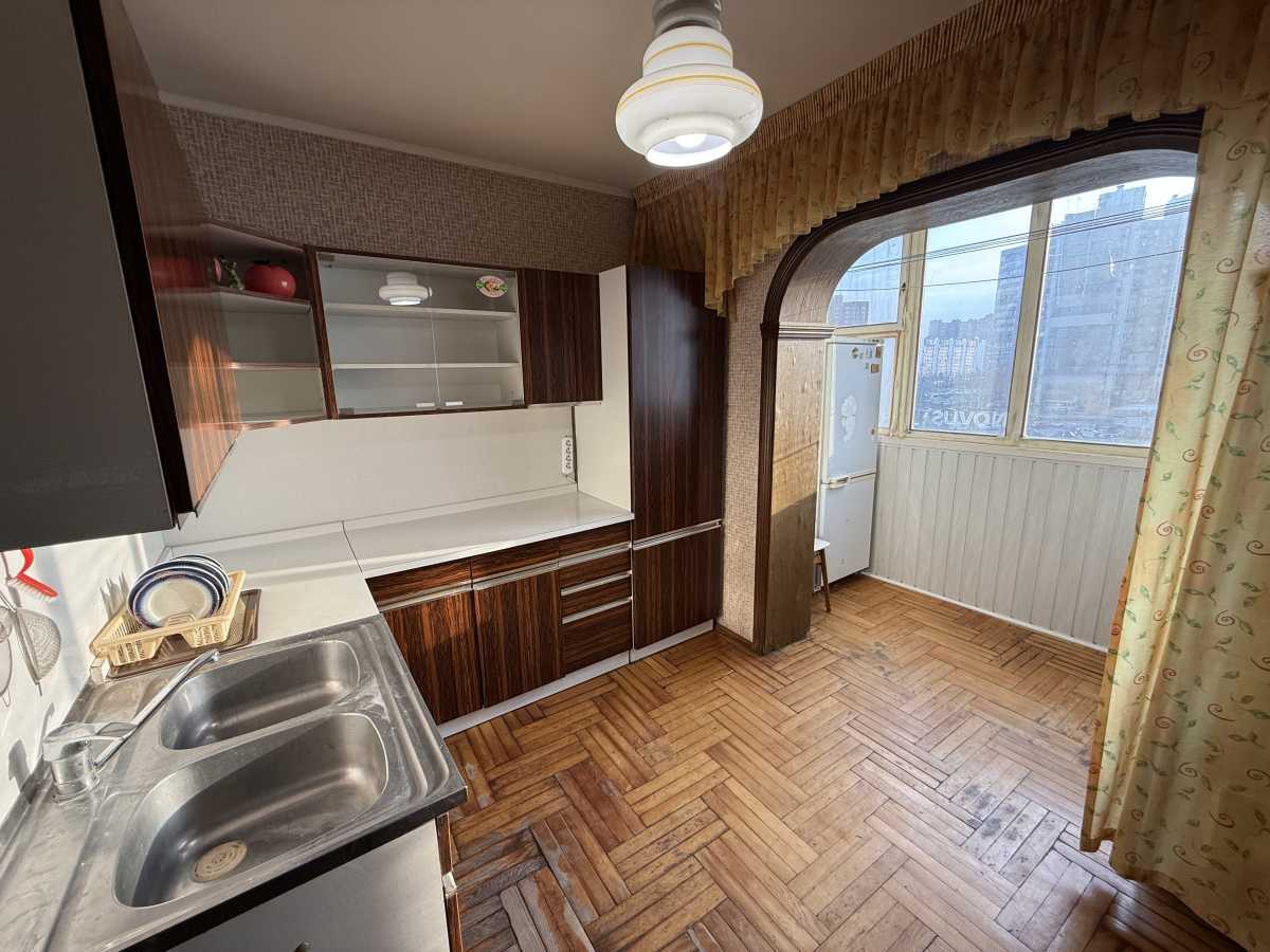 Аренда 2-комнатной квартиры 61 м², Ревуцкого ул., 19/1