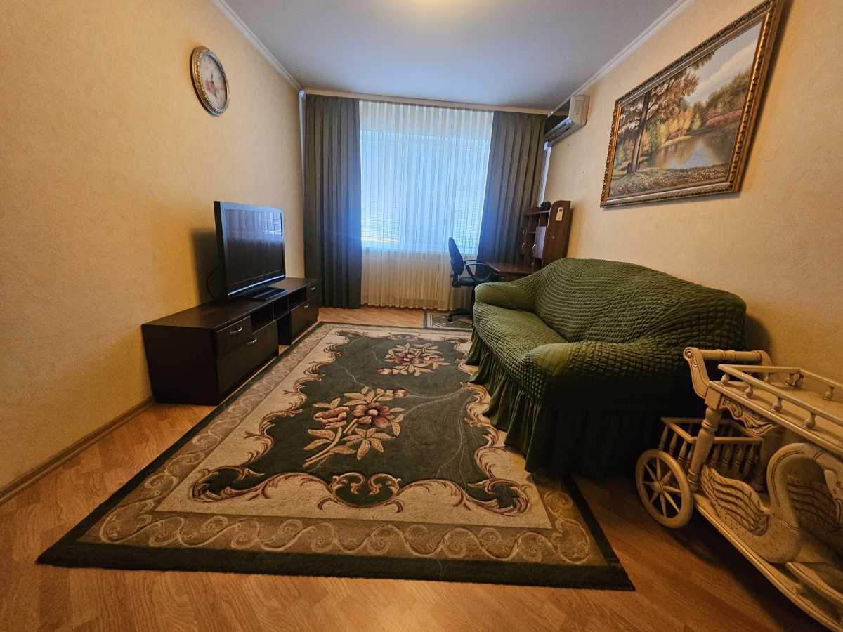 Оренда 2-кімнатної квартири 54 м², Євгена Харченко вул., 45