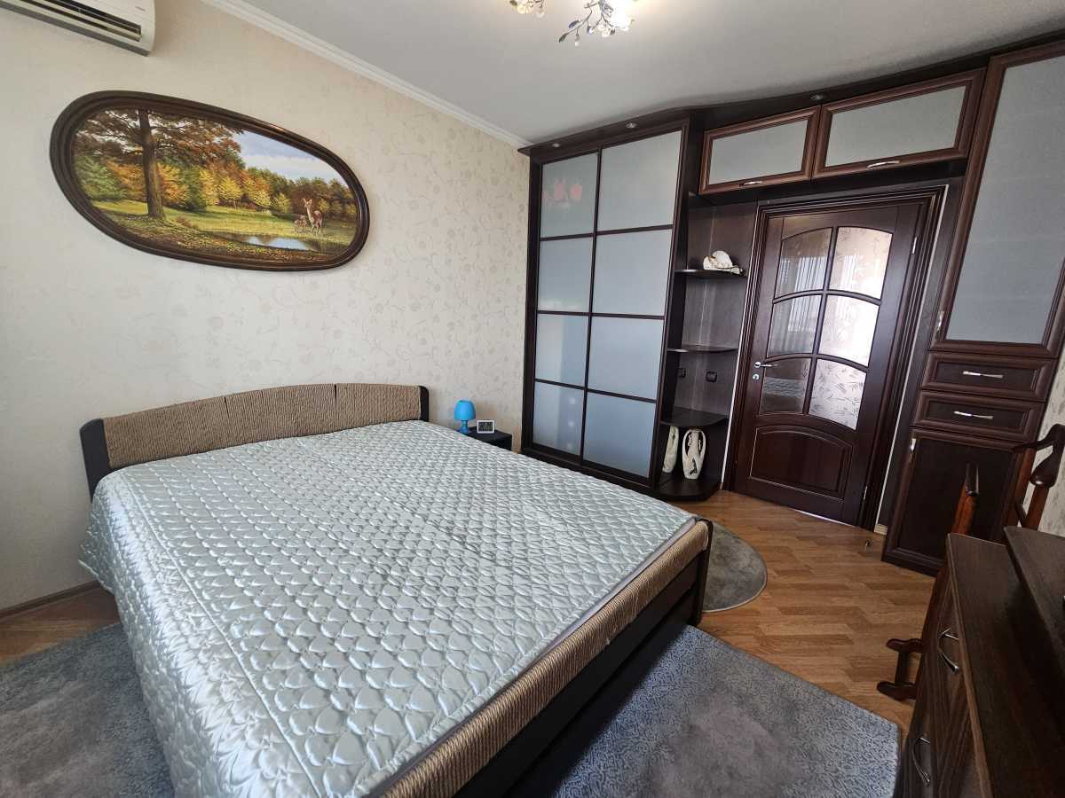 Оренда 2-кімнатної квартири 54 м², Євгена Харченко вул., 45