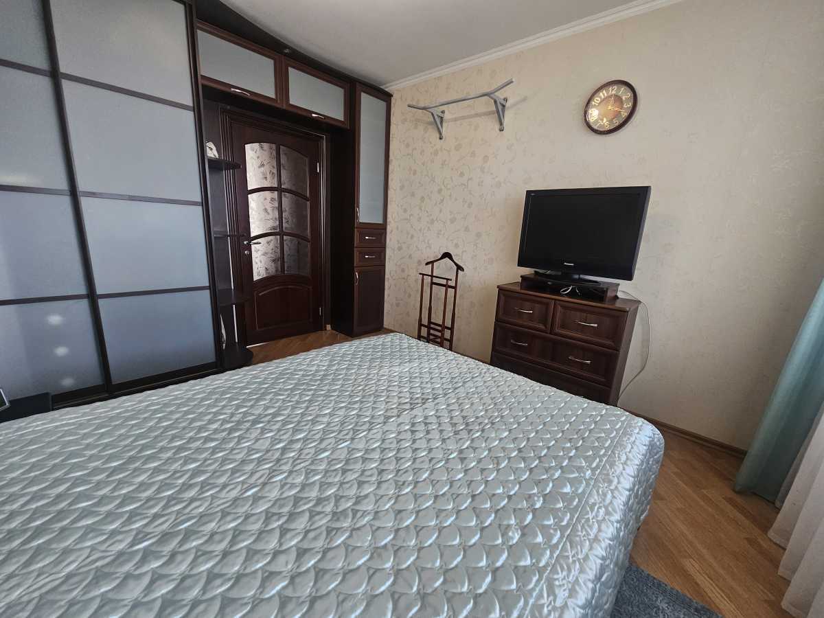 Оренда 2-кімнатної квартири 54 м², Євгена Харченко вул., 45