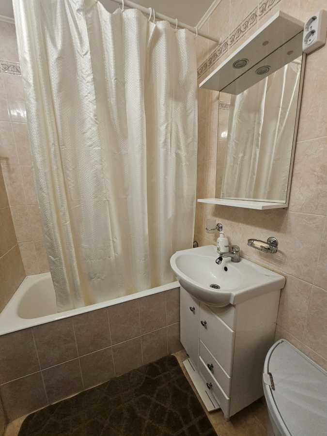 Оренда 2-кімнатної квартири 54 м², Євгена Харченко вул., 45