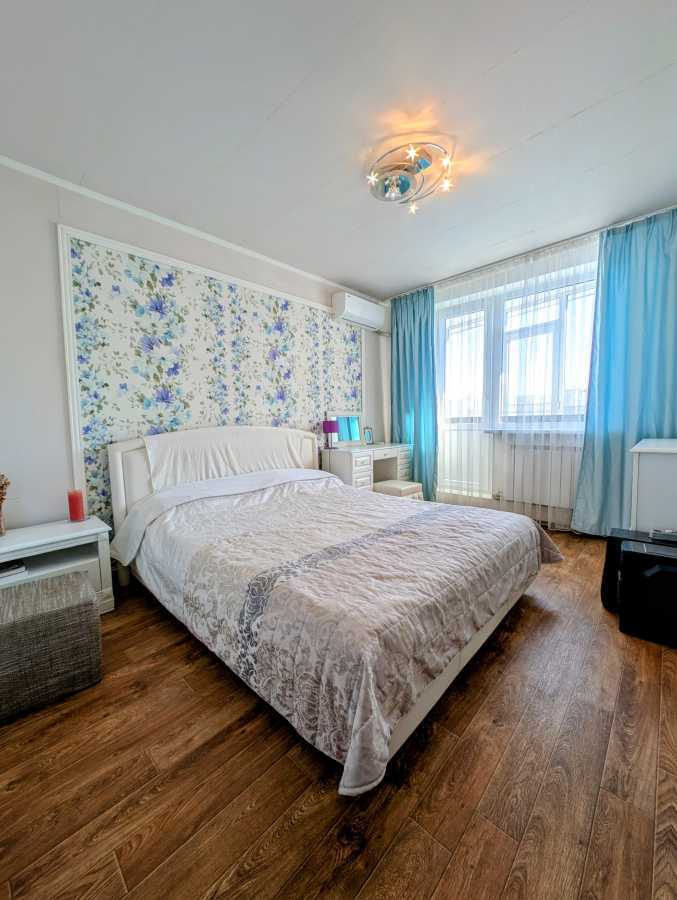 Продажа 3-комнатной квартиры 65.4 м², Большая Кольцевая ул., 136