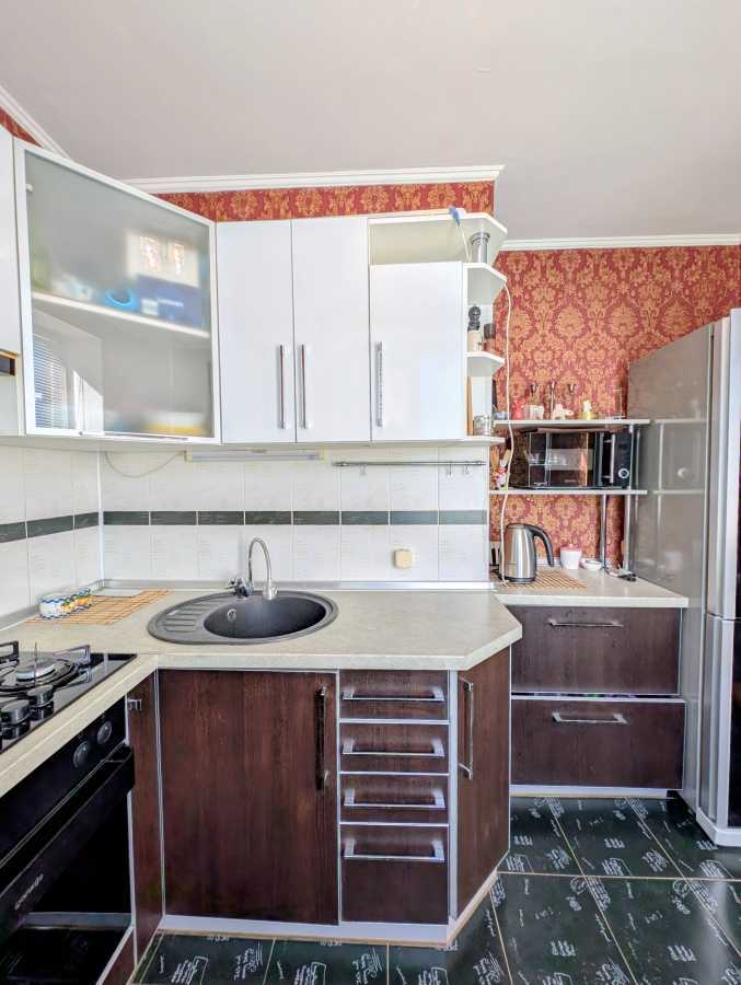Продажа 3-комнатной квартиры 65.4 м², Большая Кольцевая ул., 136