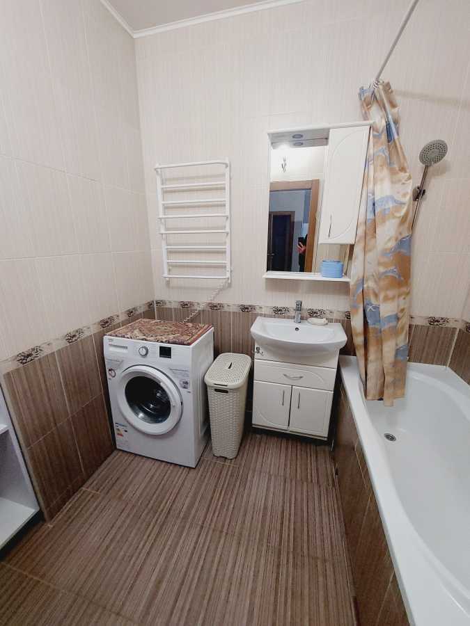 Оренда 2-кімнатної квартири 66 м², Любомира Гузара просп., 46