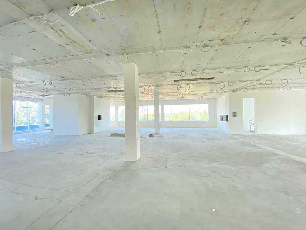 Аренда помещения свободного назначения 2510 м², Романа Шухевича просп.